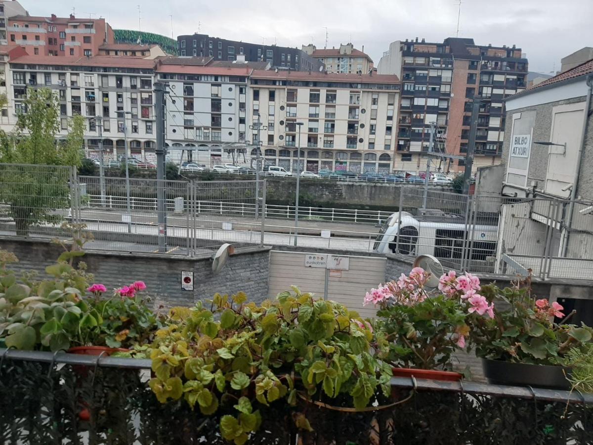 Apartamento El 31 De Билбао Екстериор снимка